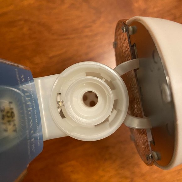 NWT Scent Control Succulent Wallflower Plug Bath and Body Works + Free Scent - Picture 6 of 9